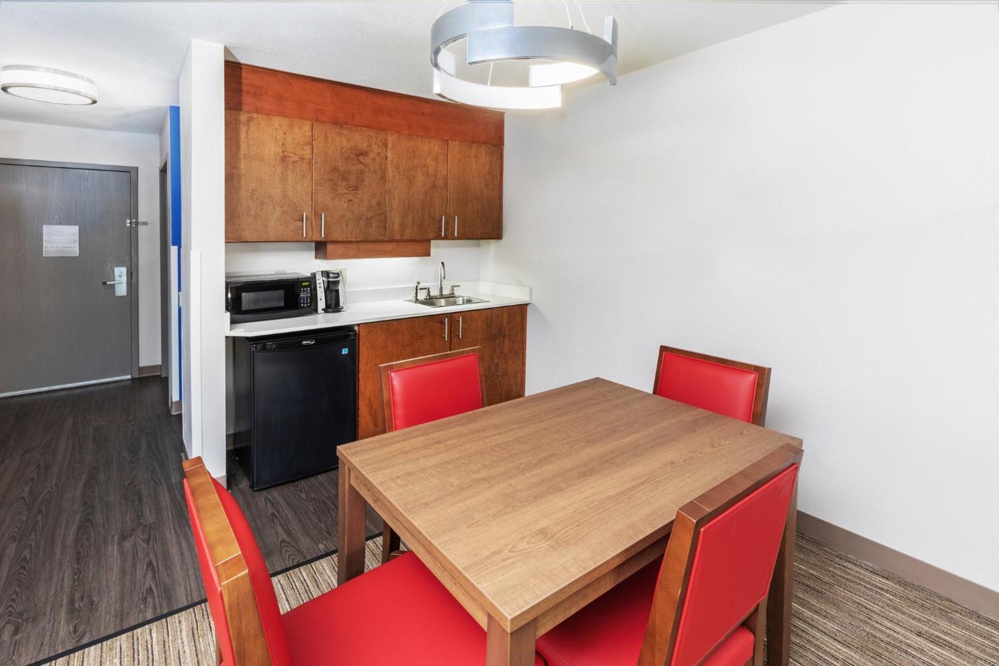 Holiday Inn Express & Suites Sulphur - Lake Charles By Ihg Luaran gambar